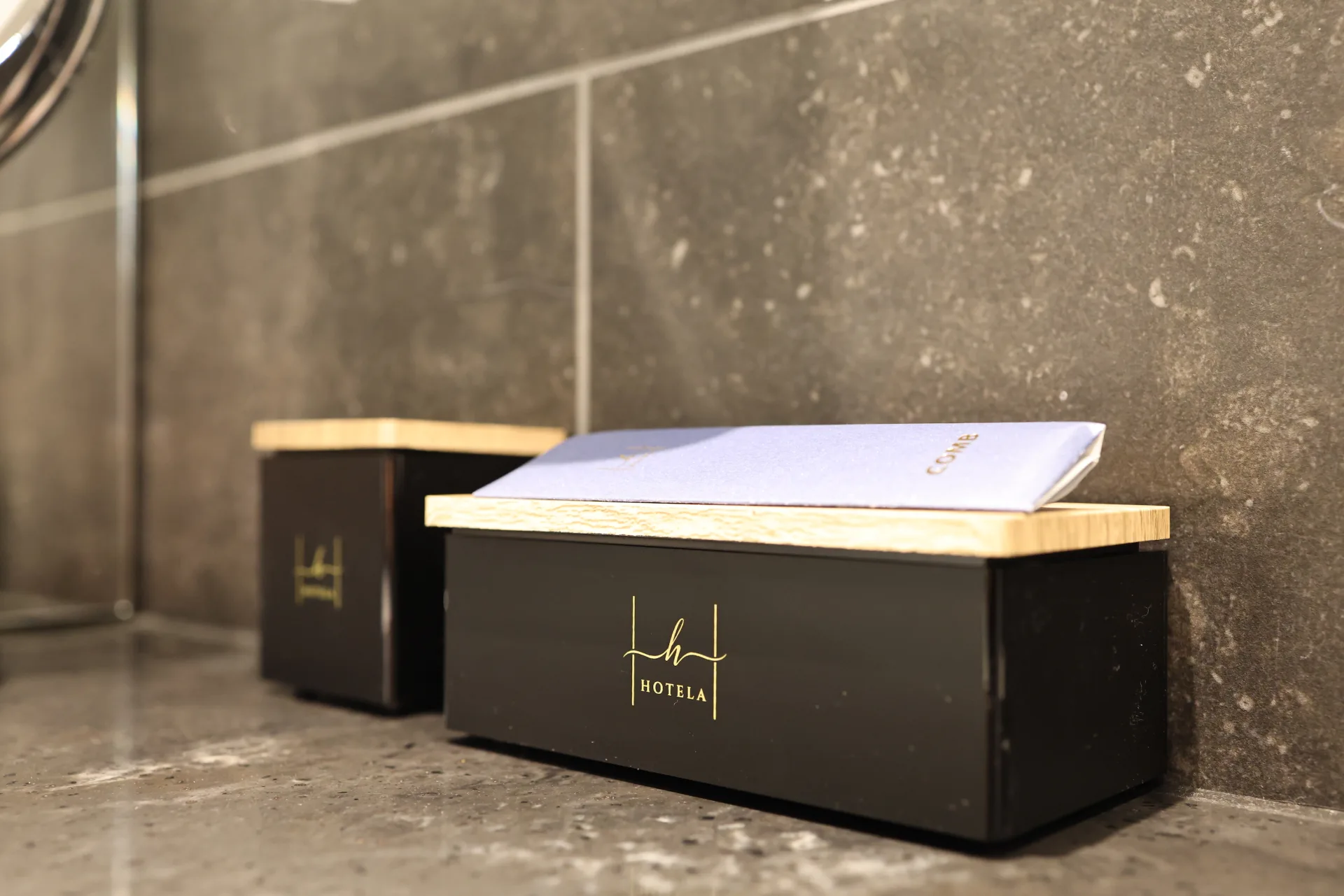 HOTELA amenity box
